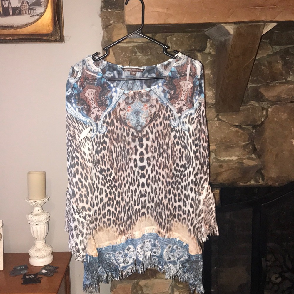 Leopard printed boutique top